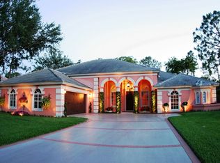 193 Edgemere Way S, Naples, FL 34105