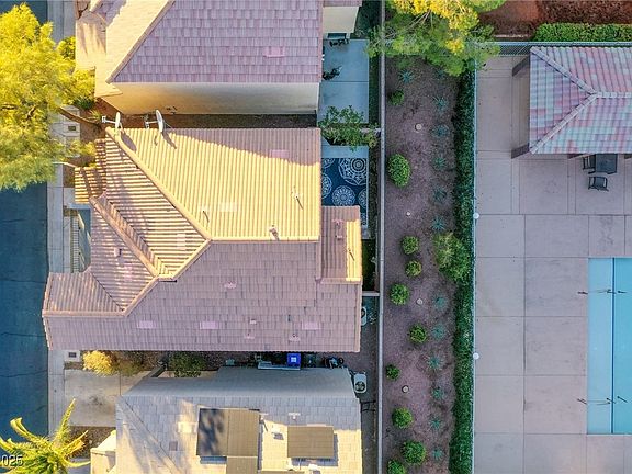 3rd image of 9144 Epworth Ave