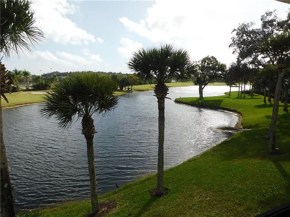 1st image of 36 Plantation Dr APT 203