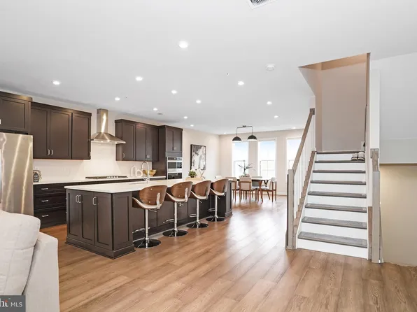 7554 Sawyer Farm Way, McLean, VA 22102