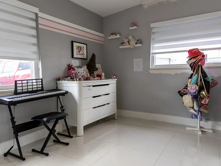 5668 Albert Rd — Photo 9