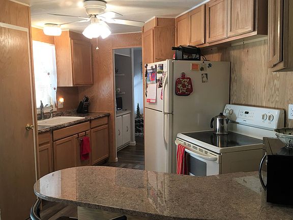 5th image of 649 Maple Ln #B18