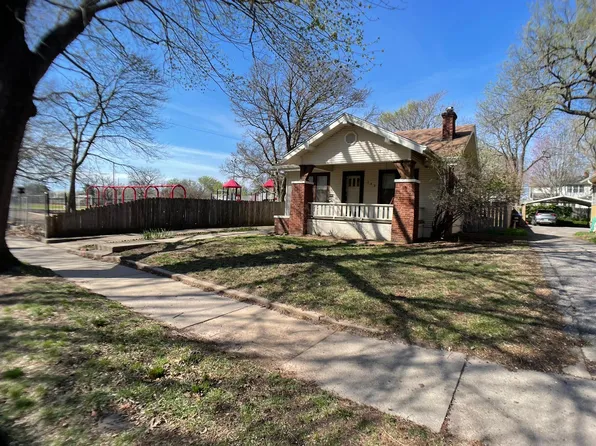 133 N Bluff Ave, Wichita, KS 67208
