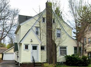 154 Hurstbourne Rd, Rochester, NY 14609