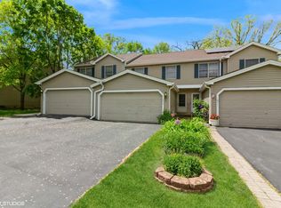 213 Pamela Dr, Bolingbrook, IL 60440