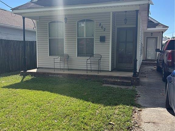 4th image of 862 Avenue C