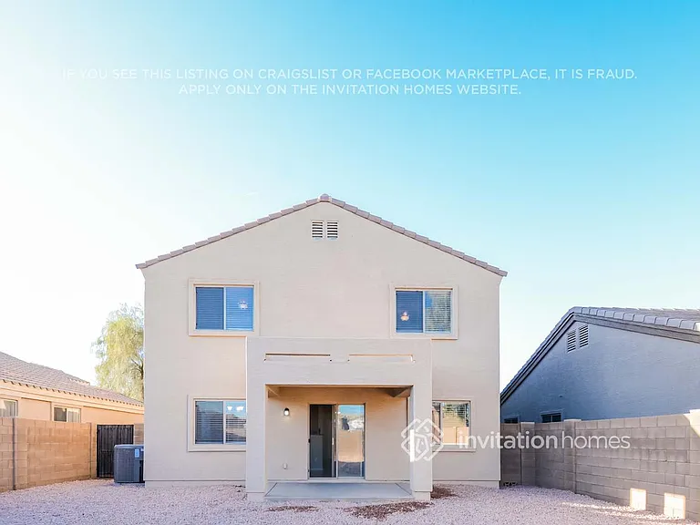 10904 W Minnezona Ave — Photo 14