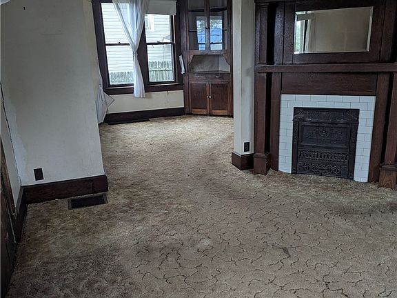 3rd image of 1903 Stewart Ave