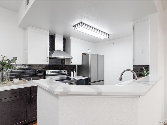 4th image of 7440 S Blackhawk Street #11-204