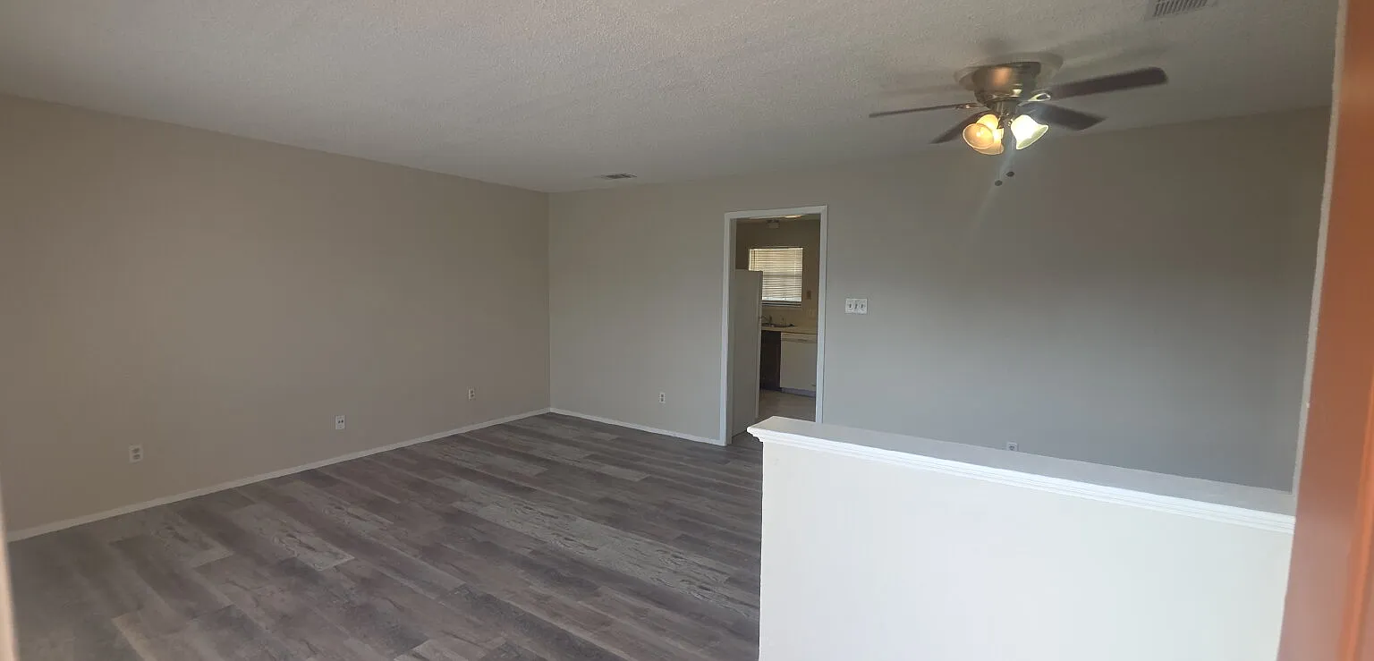 2 bed, 2.0 bath, $1,325 — Photo 2