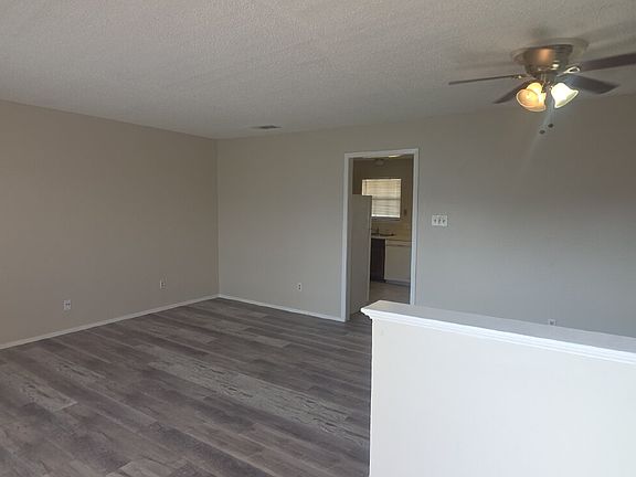 2nd image of 237 Vista Way