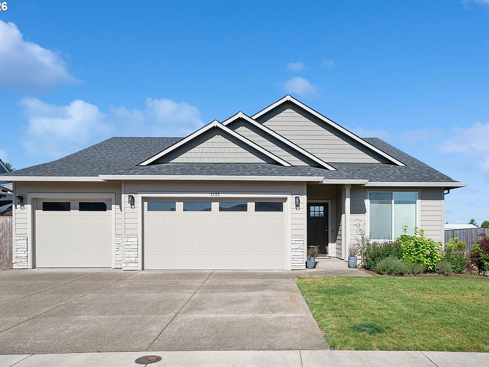 2nd image of 4722 Royal Dr