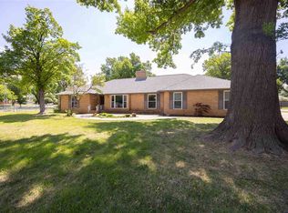 2213 Cardinal Rd, Ponca City, OK 74604