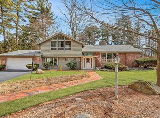 3 Debston Ln, Lynnfield, MA 01940