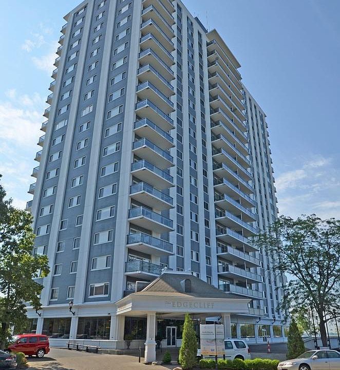 1st image of 2200 Victory Pkwy APT 2105