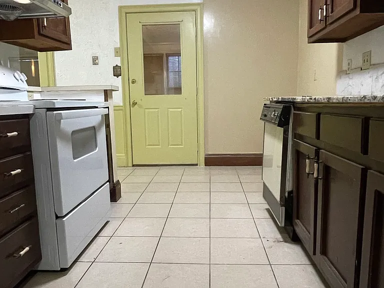 964 Chippendale Ln #1 — Photo 2