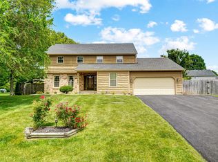 10068 Hounsdale Dr, Pickerington, OH 43147