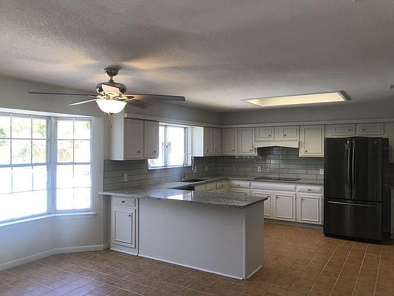 2nd image of 1504 Shady Creek Dr
