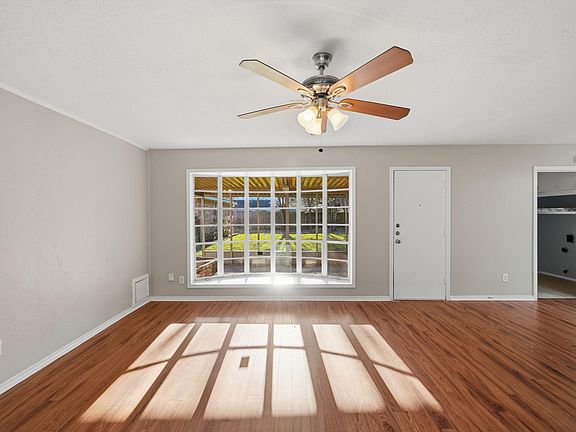 3rd image of 1927 Westlake Rd