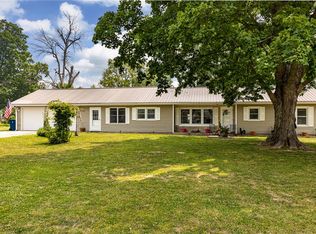 1131 Church St, Xenia, IL 62899