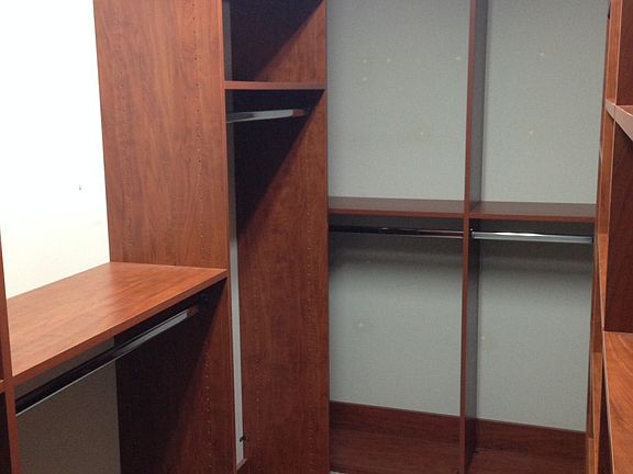 Professionally fin. closets!