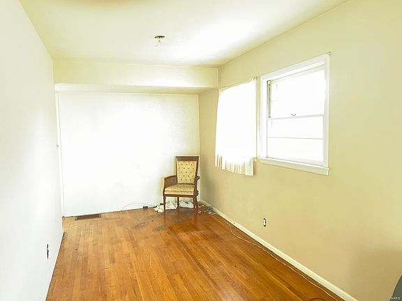 3rd image of 2804 Dogwood Dr