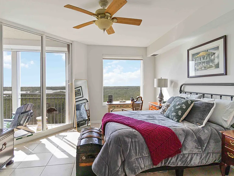 1001 Arbor Lake Dr #606 — Photo 19