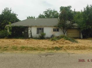 1443 Center St, Corning, CA 96021