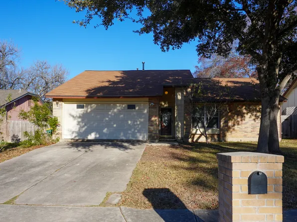 189 Meadowland, Universal City, TX 78148