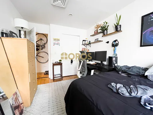 Rented by City Connections Realty | media 17