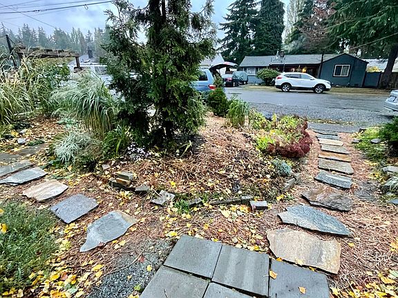plenty of on street parking right in front of the house