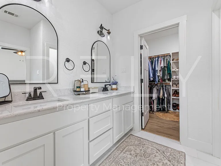 129 Seattle Slew Dr — Photo 39