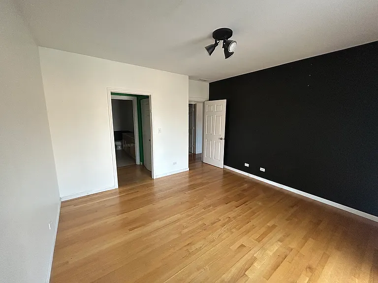 6005 N Kimball Ave #2D — Photo 12