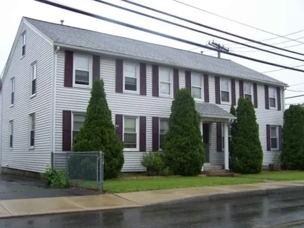 11 Bardwell St, South Hadley, MA 01075