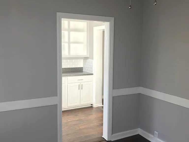 1127 Churchill Ave SW — Photo 5