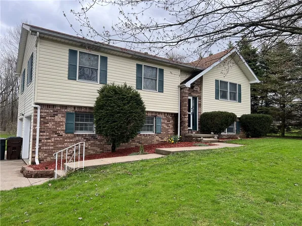 7855 Hamot Rd, Erie, PA 16509