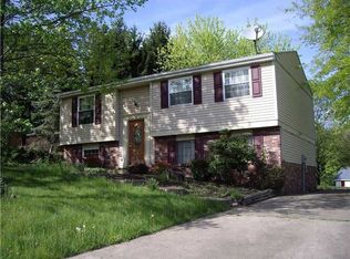 211 Deer Dr, Washington, PA