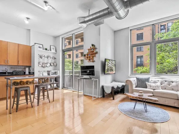 811 4th St NW, Washington, DC