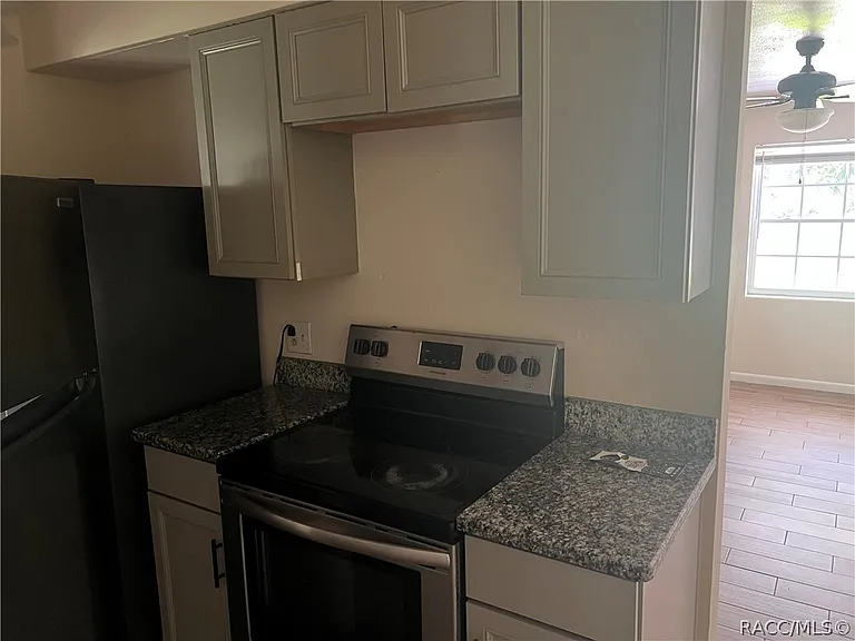10 N Adams St — Photo 10