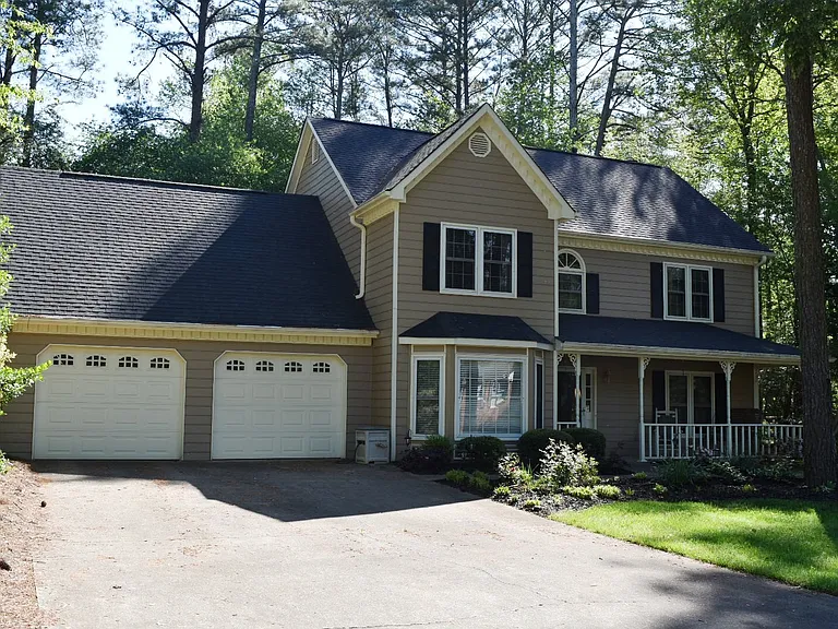 1627 Pine Creek Way — Photo 2