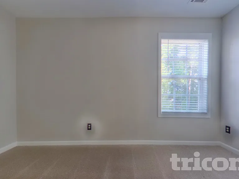 116 Arena Trl — Photo 14
