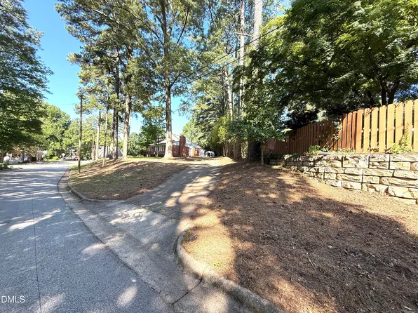 212 S Dixon Ave, Cary, NC 27511
