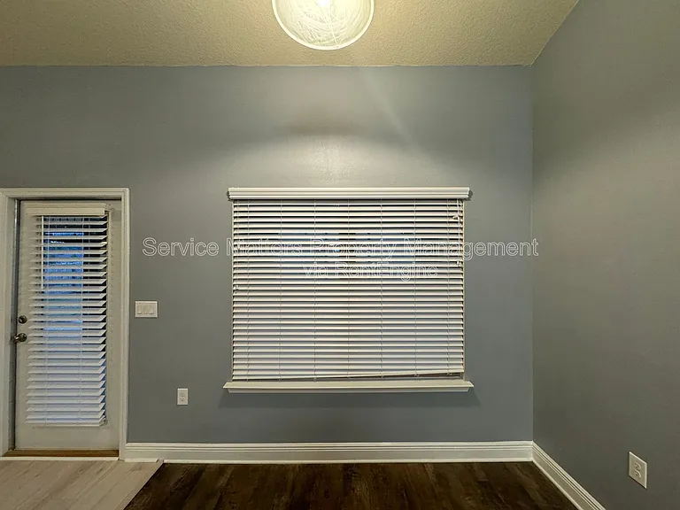 4504 Hampton Bay Blvd — Photo 10