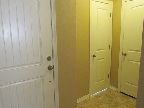Entry, Half Bath, Closet