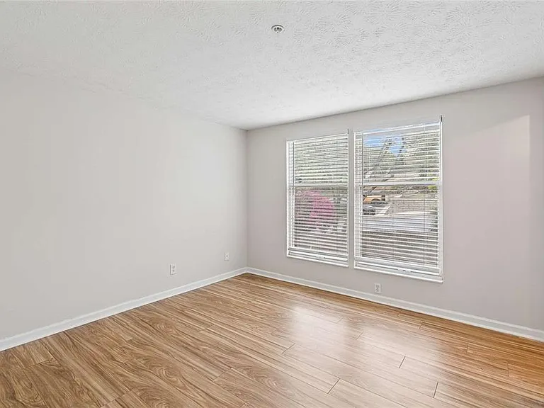 1465 Keys Crossing Dr NE — Photo 27