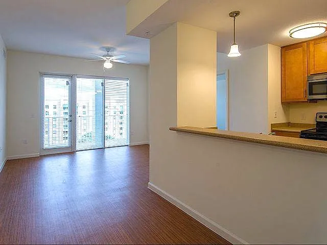 Evernia Place — Photo 19