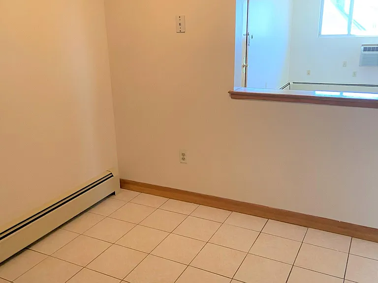 33 South St #8 — Photo 7