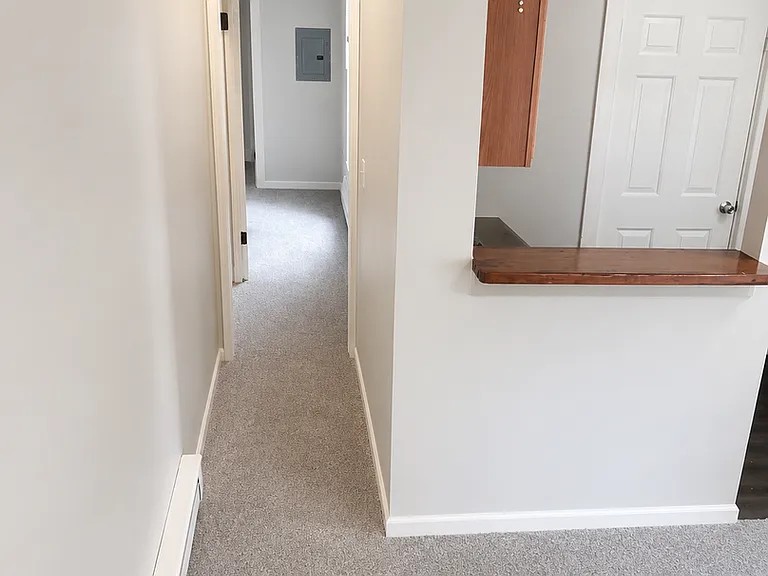 304 N Webb St — Photo 6