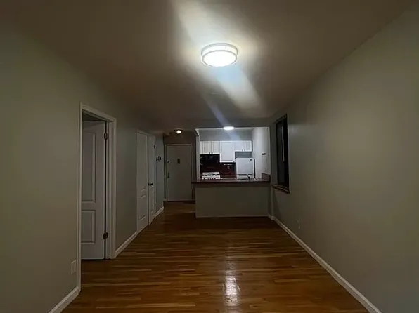 375 E 10th St APT 3b, New York, NY 10009