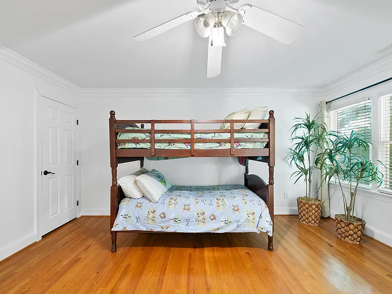 106 Birkhaven Dr — Photo 37